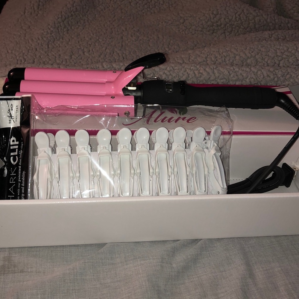 🤍💕Deep barrel waver & hair sectioning clips 💕🤍